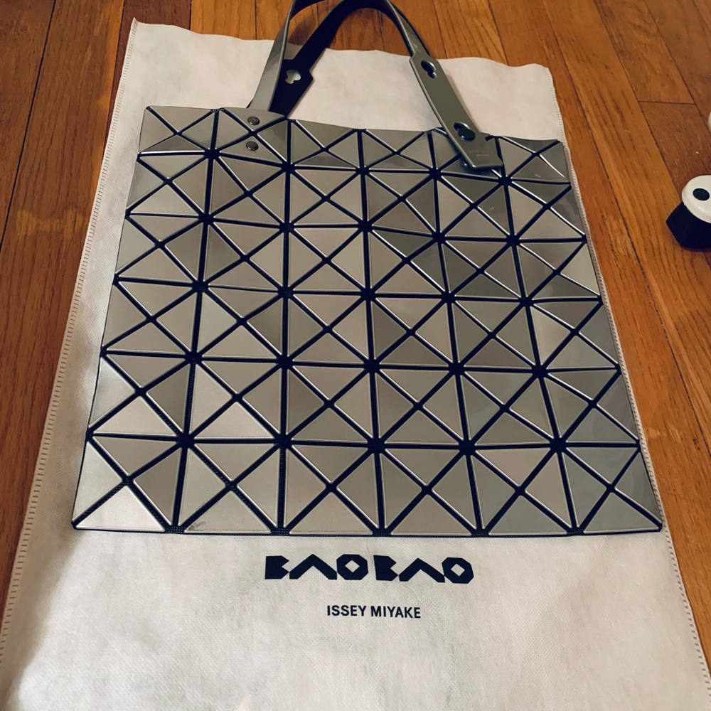 Baobao Issey Miyake Prism metallic tote 6x6 grey